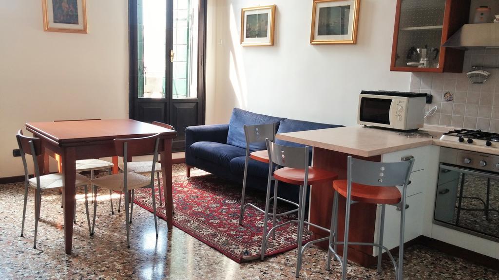 Paradiso Apartment *